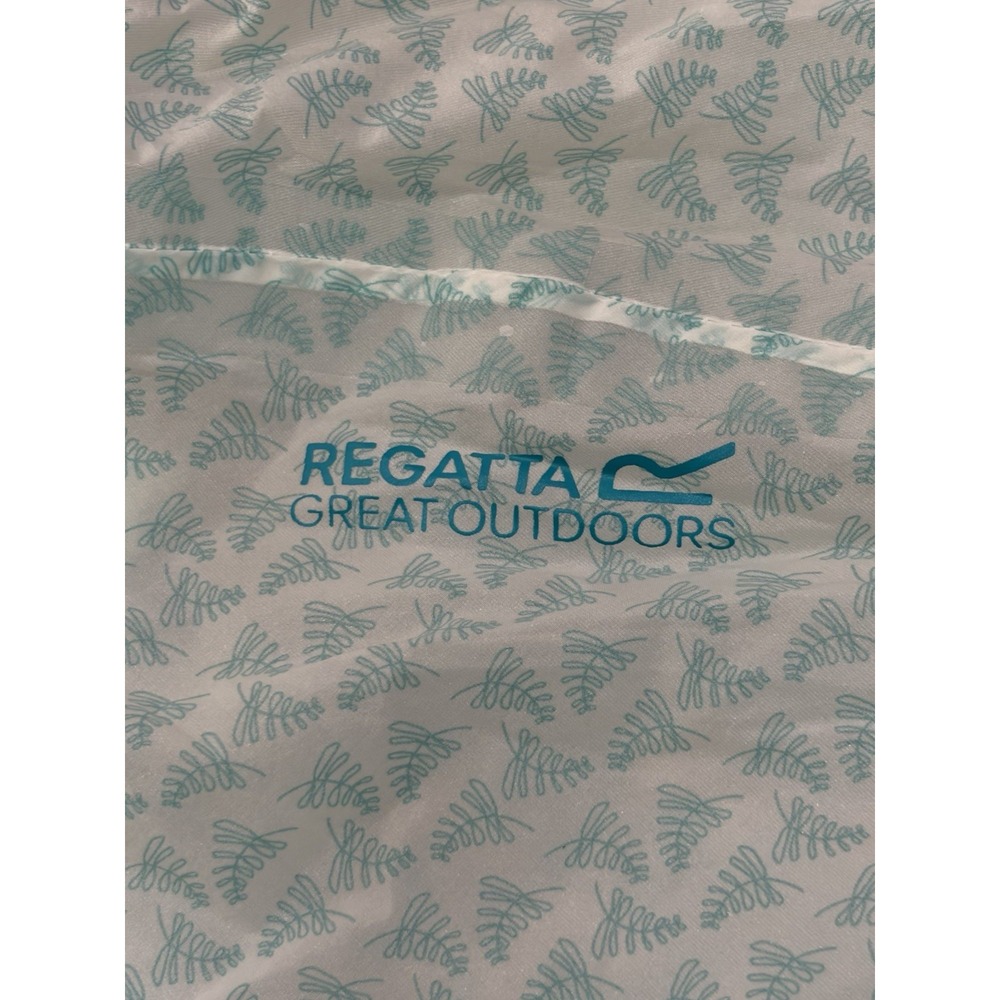 Regatta Womens Waterproof Rain Coat Jacket Hood M8 Isolite 5000 Aqua Lightweight - Picture 8 of 9